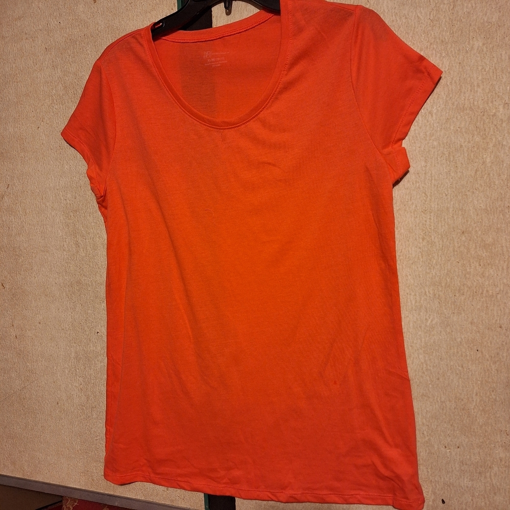 Orange T-shirt